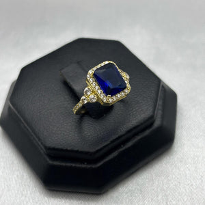 #AD10131 - Anillo Solitario Piedra Cuadrada Zirconia Oro 10K - H01/2.5