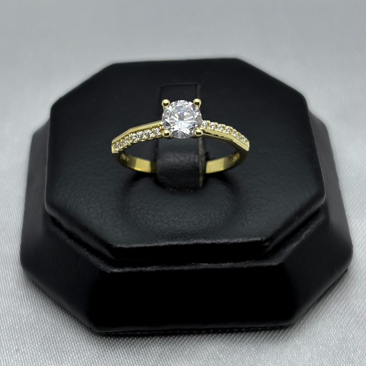 #AD10148 - Anillo Solitario Piedra De Zirconia Oro 10K - I04/2.0