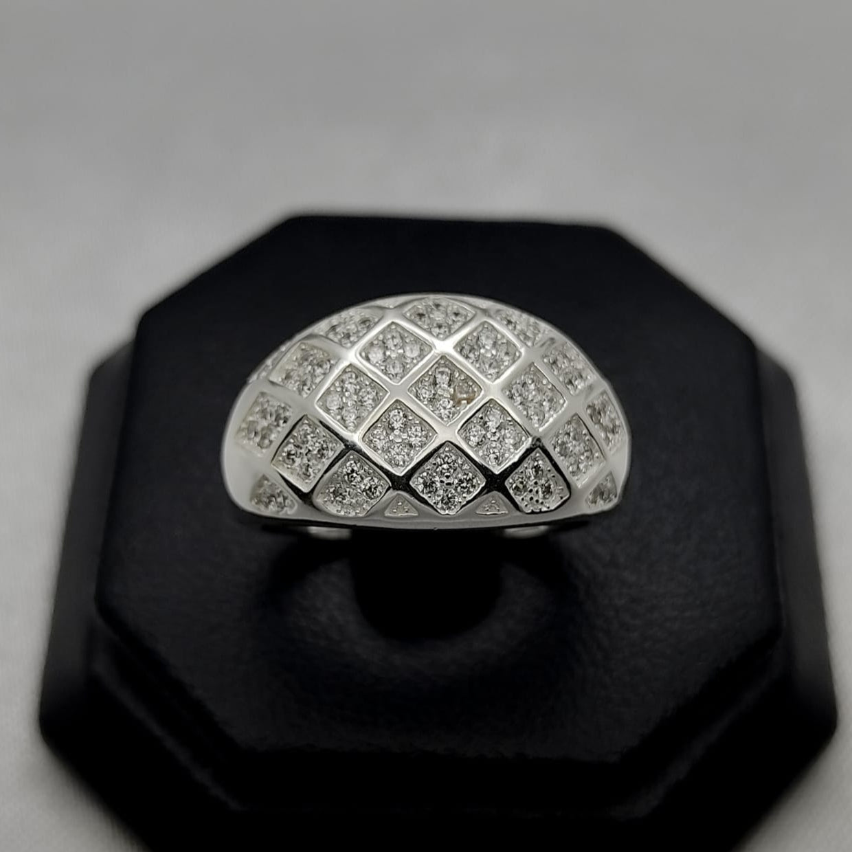 #AD117 - Anillo Con Piedra Zirconia Plata - PU6.9