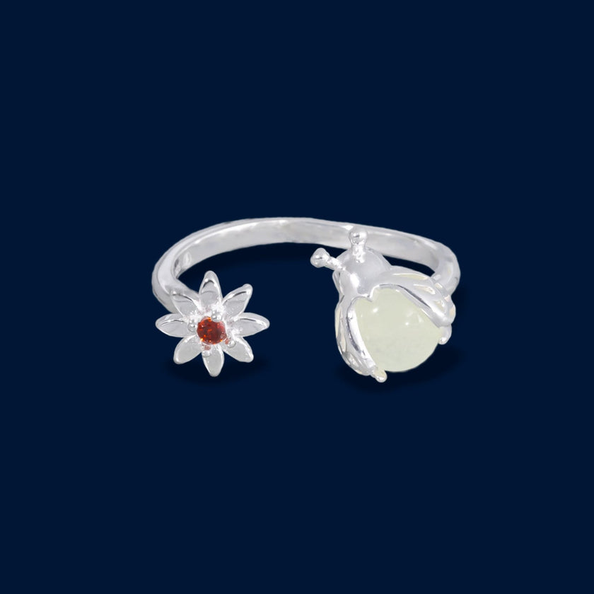 #AD208 - Anillo Ajustable Luciérnaga Con Flor Piedra Zirconia Plata - C14/2.6