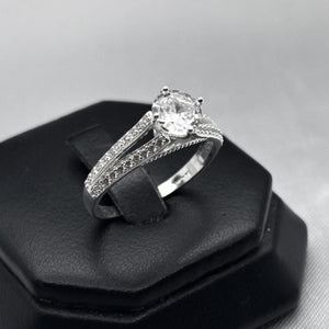 #AD364 - Anillo Solitario Piedra Zirconia Plata - A13/3.0
