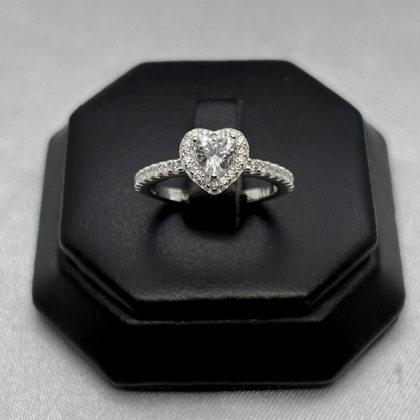 #AD418 - Anillo Solitario Corazón Piedra Zirconia Plata - B12/2.6