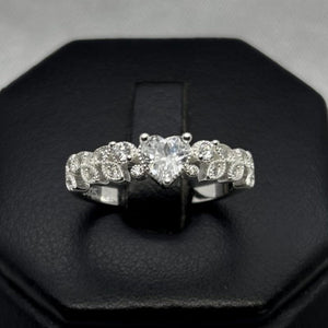 #AD438 - Anillo Corazón Central Piedra Zirconia Plata - B11/2.8