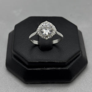 #AD460 - Anillo Solitario De Dama Con Zirconia Circular Plata - B09/2.5