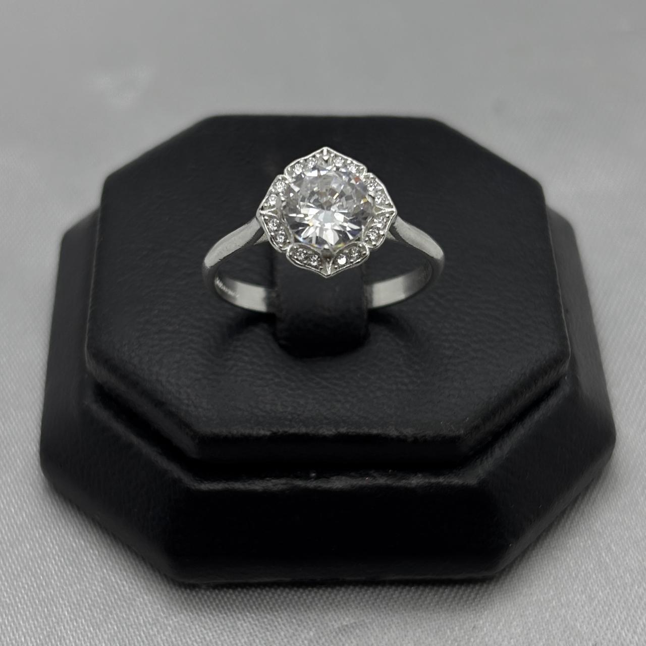 #AD460 - Anillo Solitario De Dama Con Zirconia Circular Plata - B09/2.5