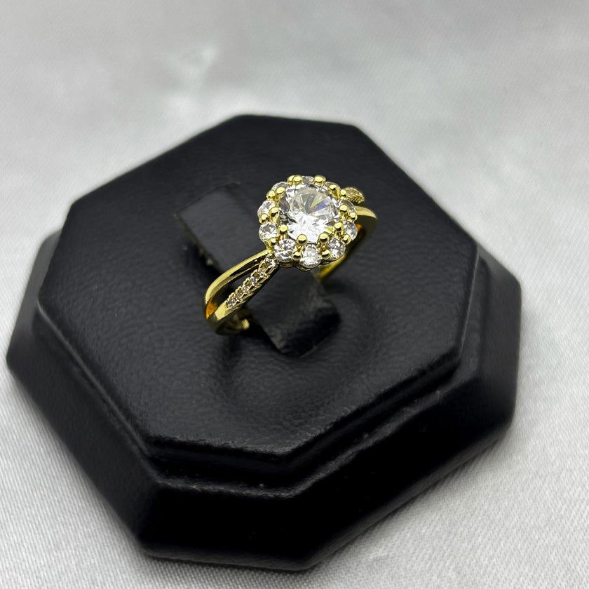 #AOL149 - Anillo Ajustable Flor Con Zironia Oro Laminado 18K - LA030/