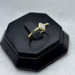 #ADX10109 - Anillo Con Diamante Natural En Gota/Pera Oro 10K - LX255/