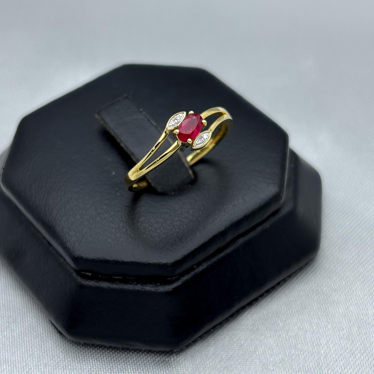 #ADX14104 - Anillo Con Diamante Natural Y Rubí Oval Oro 14K - TX315/