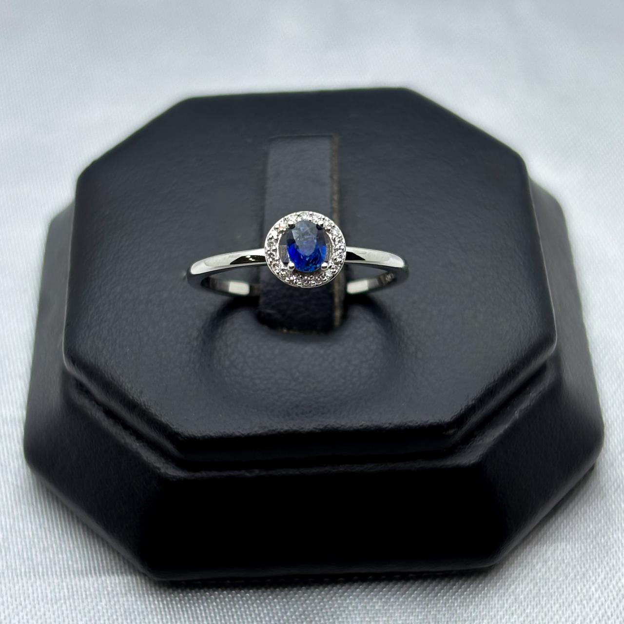 #ADX14109 - Anillo Solitario Con Diamante Natural Y Zafiro Oro Blanco 14K - TX295/