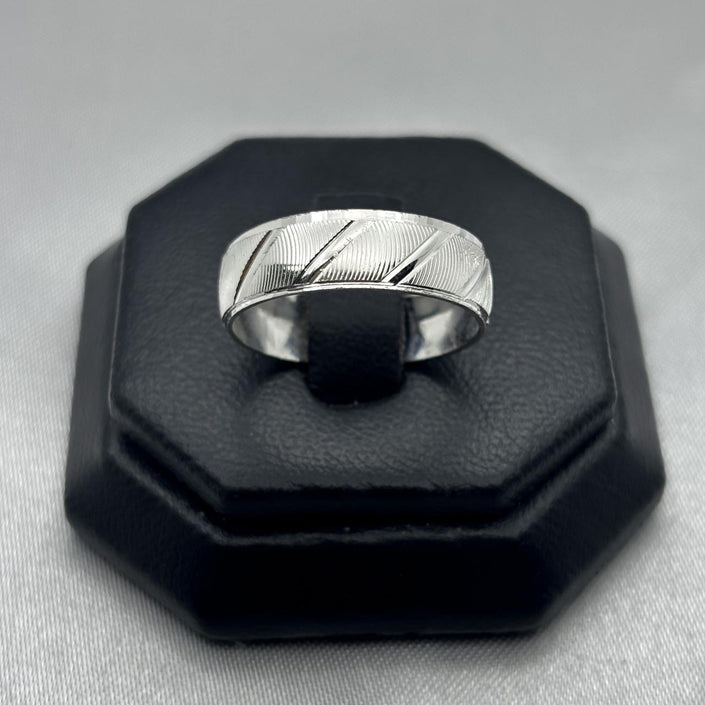 #AG123 - Argolla Diamantada Plata - 6 mm - ZC2.6