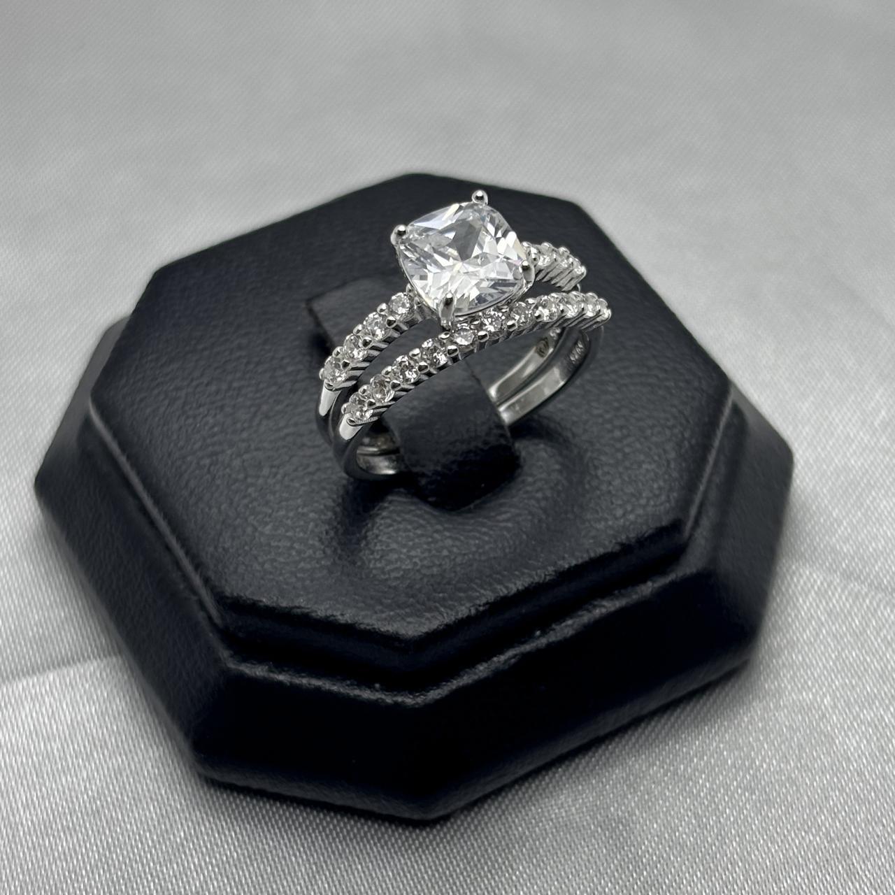 #AL110 - Alianza Doble Piedra Zirconia Cuadrada Y Media Churumbela Plata - PU4.8