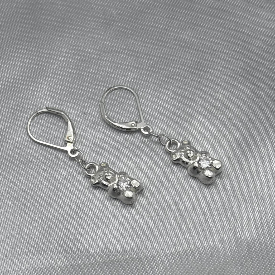 #AR157 - Arete Colgante Oso/Osito Con Piedra Zirconia Plata - IP3.7