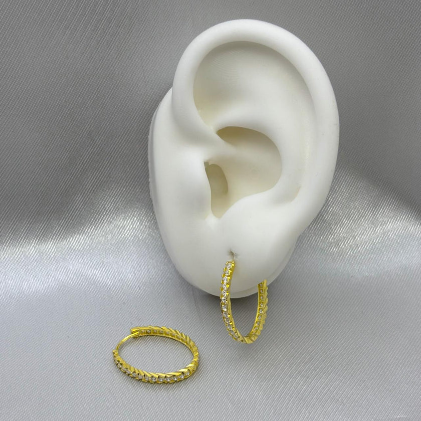 #ARR10122 - Arracada Oval Con Piedra Zirconia Oro 10K - I07/1.2