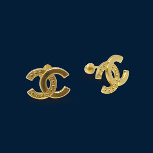 #B10249 - Broquel Doble C Tipo Chanel Oro 10K - L375/