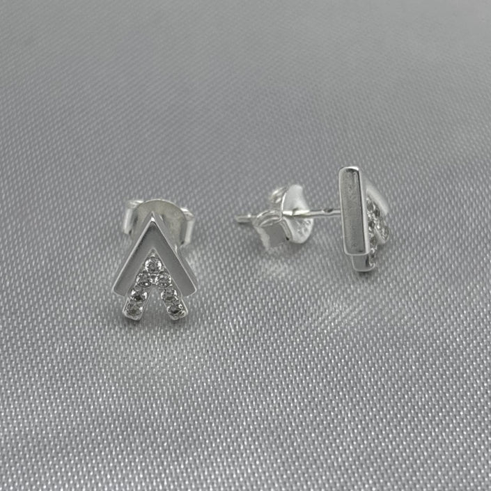 #BR215 - Broquel Doble Flecha Piedra Zirconia Plata - LL1.7