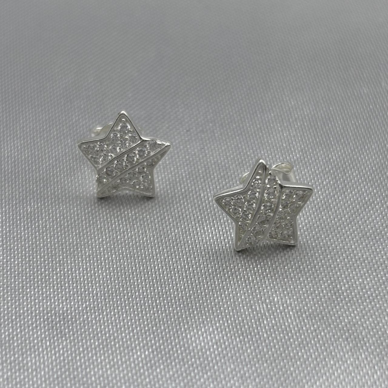 #BR271 - Broquel Estrella Con Zirconia Plata - LL1.9