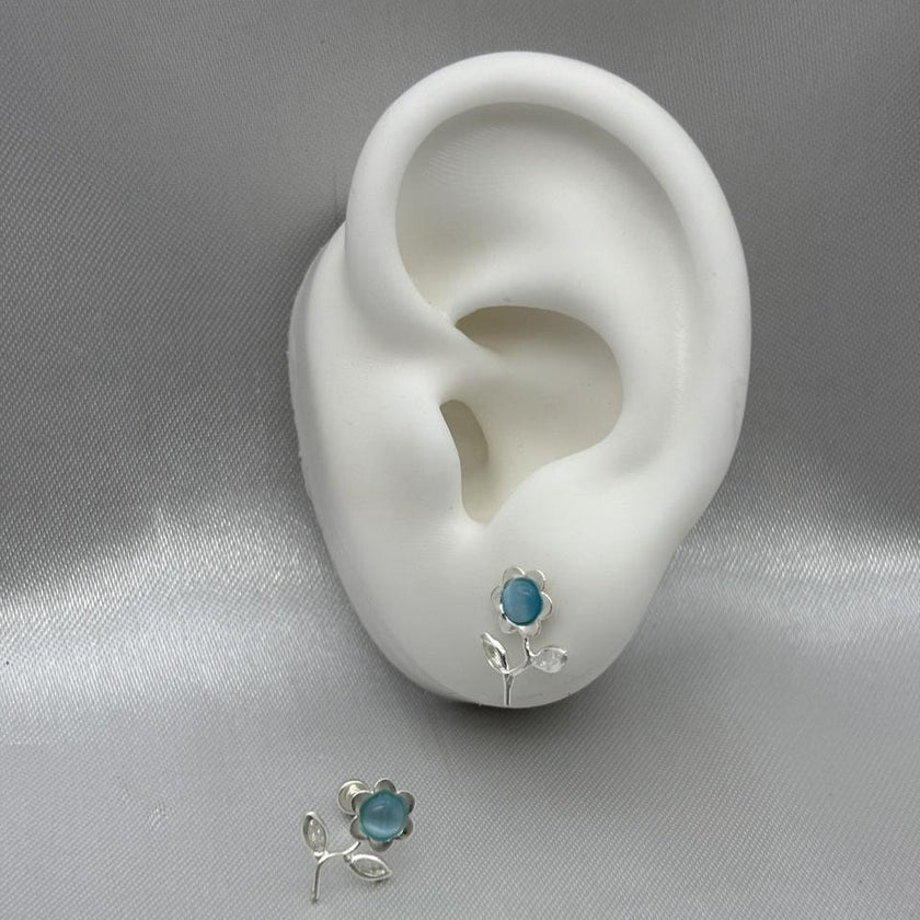 #BR288 - Broquel Flor Con Zirconia Plata - F46/