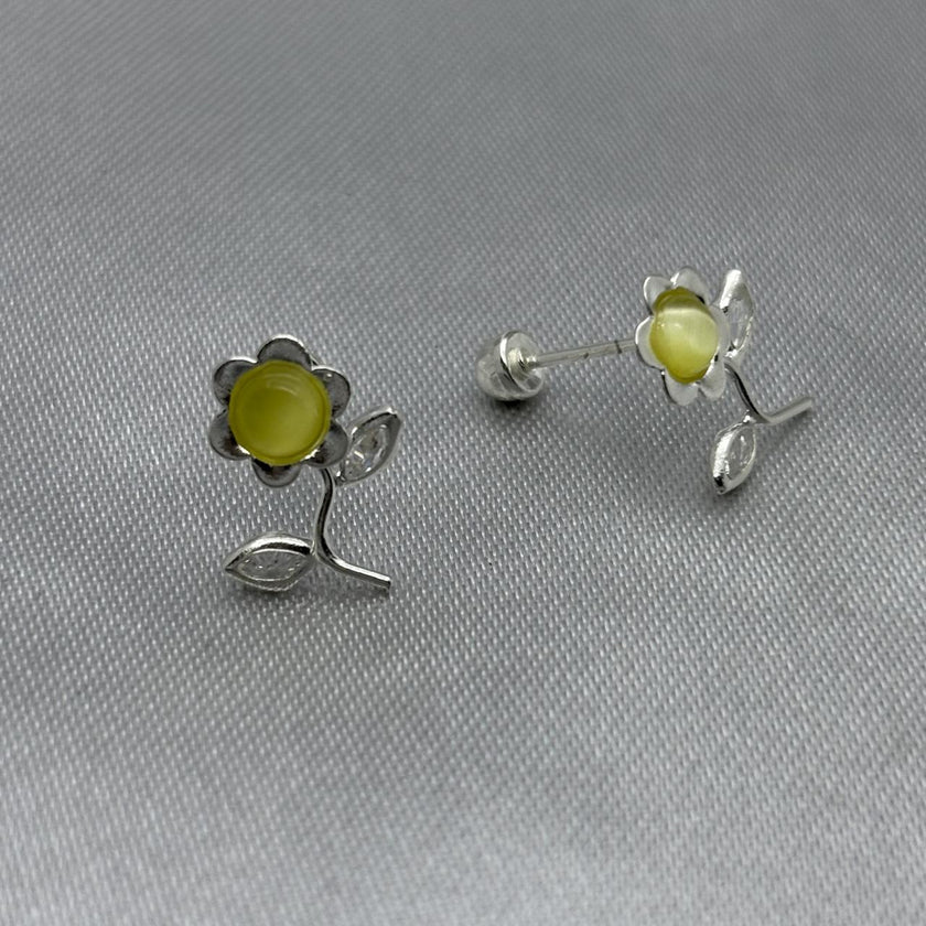 #BR288 - Broquel Flor Con Zirconia Plata - F46/