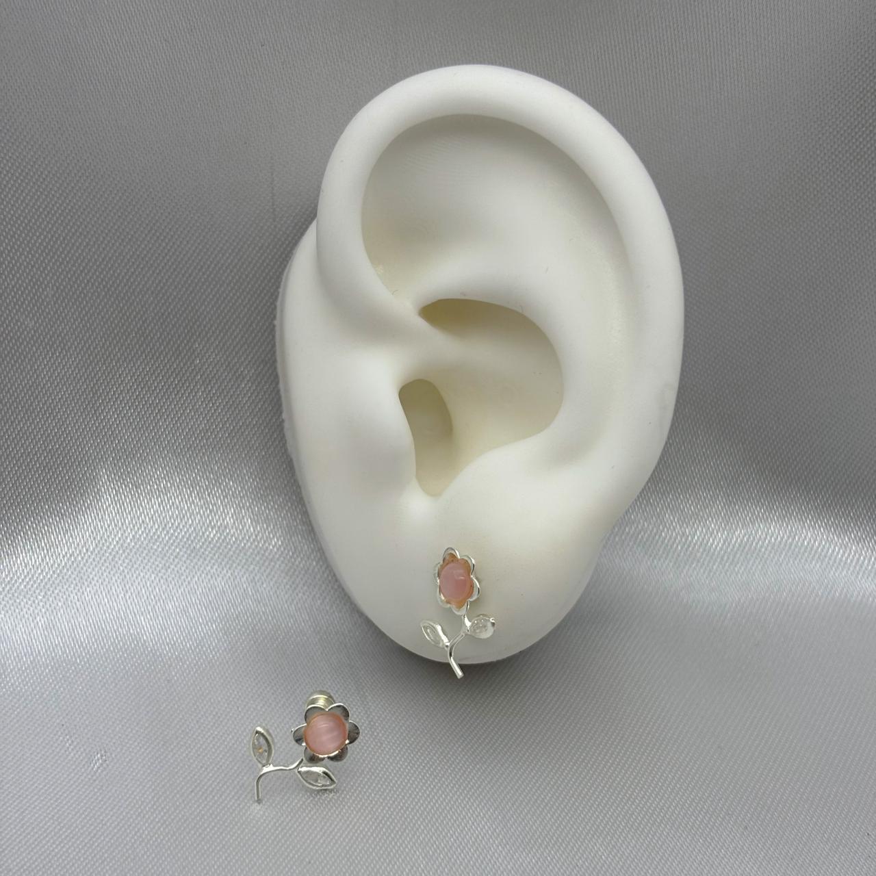 #BR288 - Broquel Flor Con Zirconia Plata - F46/