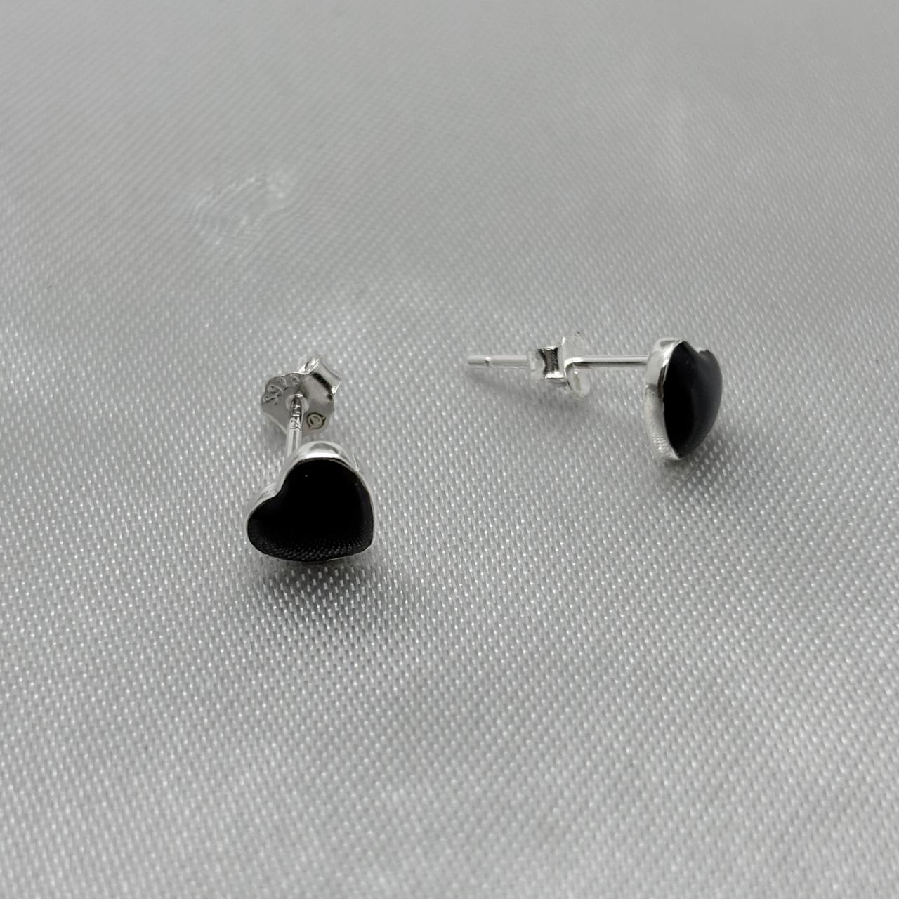 #BR300 - Broquel Corazón Esmaltado Plata - B14/1.0