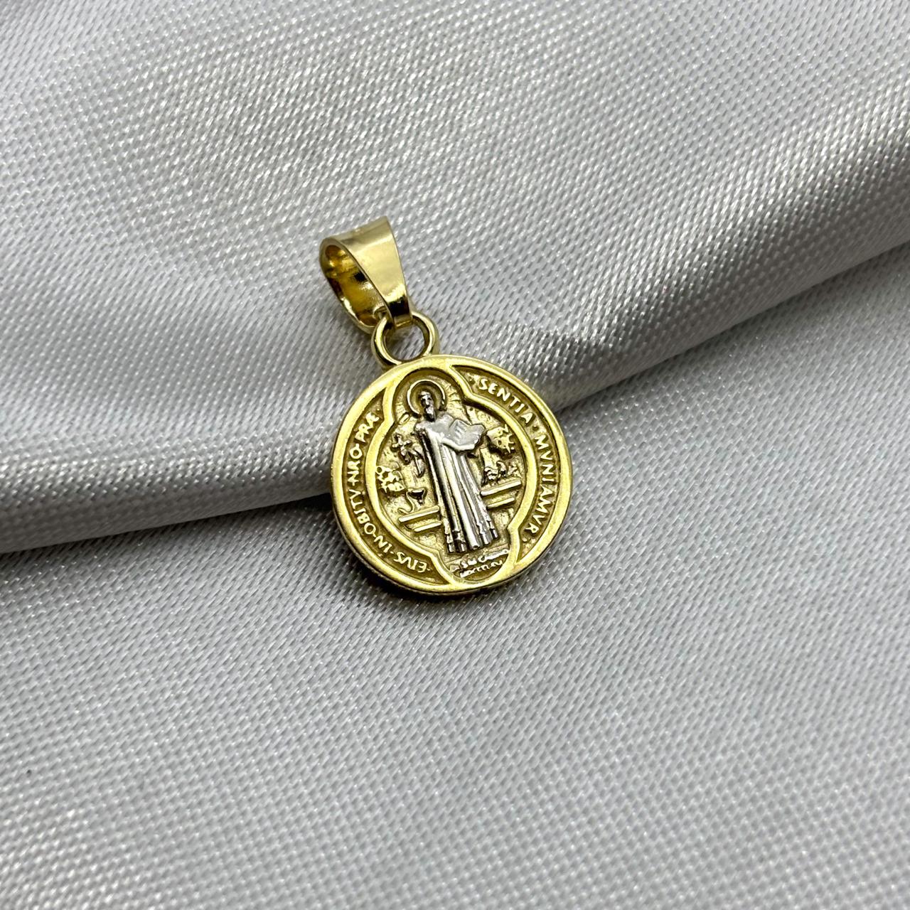 #D10257 - Dije/Medalla San Benito Oro 10K - H04/1.6