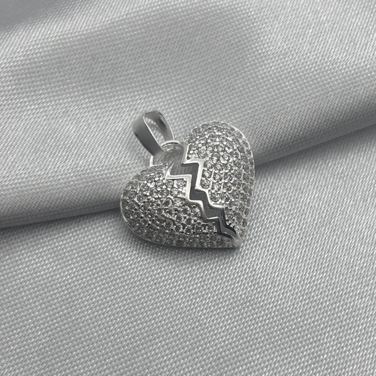 #D178 - Dije Corazón Roto Piedra Zirconia Plata - A18/2.1