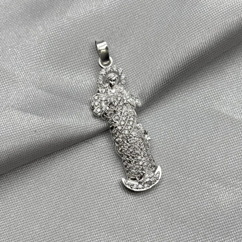 #D361 - Dije Virgen María Desatadora/Desatanudos Con Piedra Zirconia Plata - A18/7.4