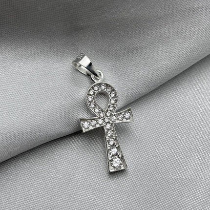 #D592 - Dije Cruz Egipcia Con Piedra Zirconia Plata - A09/2.8