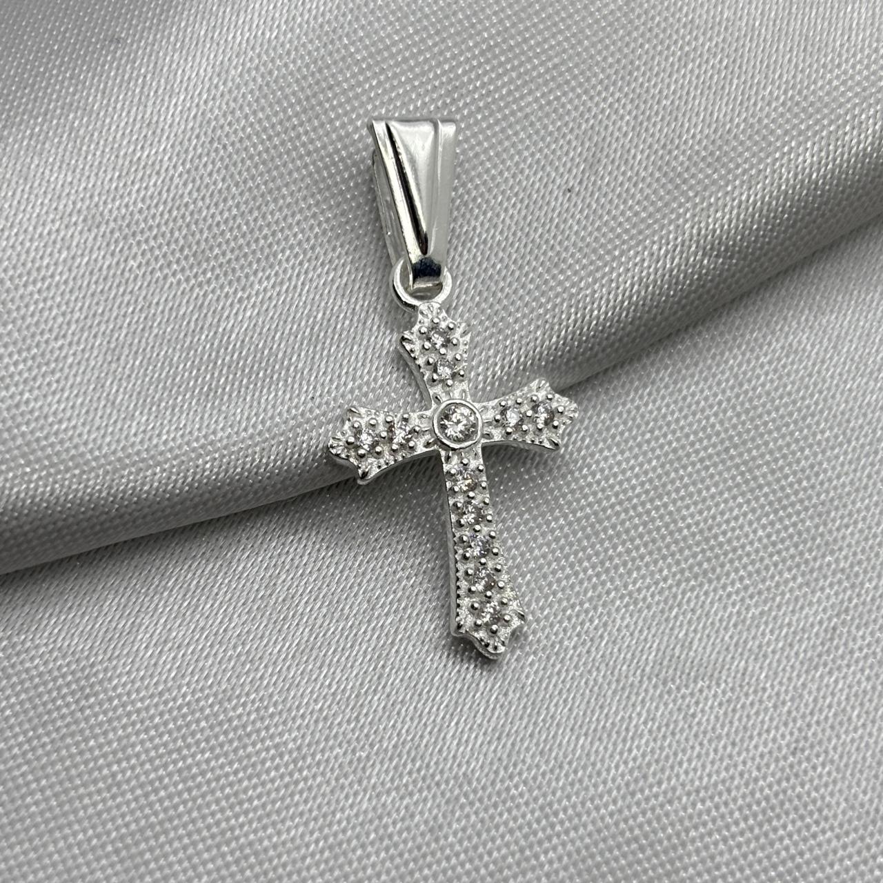 #D610 - Dije Cruz Gótica Con Piedra Zirconia Plata - B09/1.5