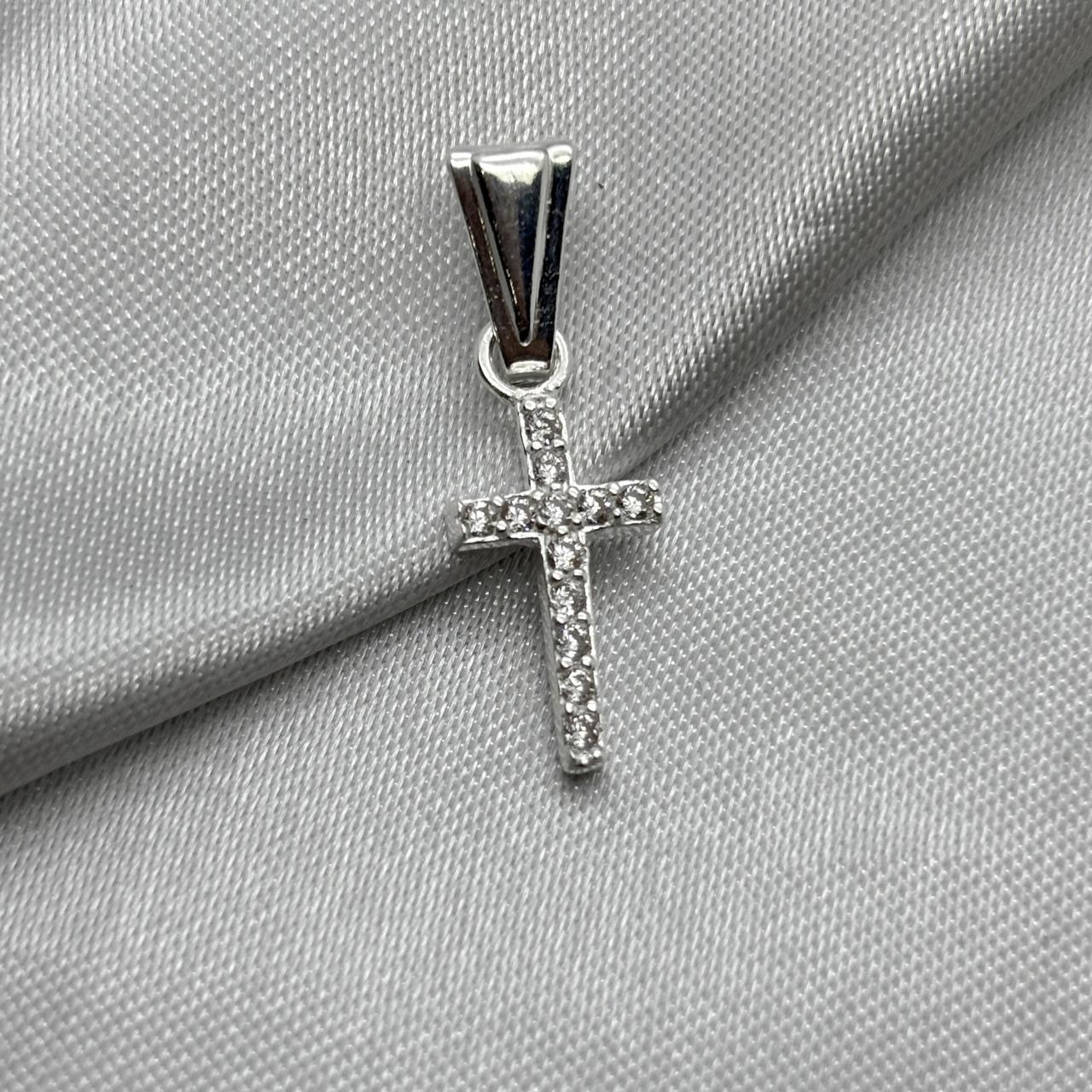 #D616 - Dije De Cruz Forma Delgada Con Zirconia Plata - B09/1.1