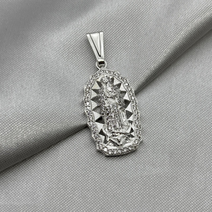 #D628 - Dije Virgen De Guadalupe Con Zirconia Plata - A09/3.9