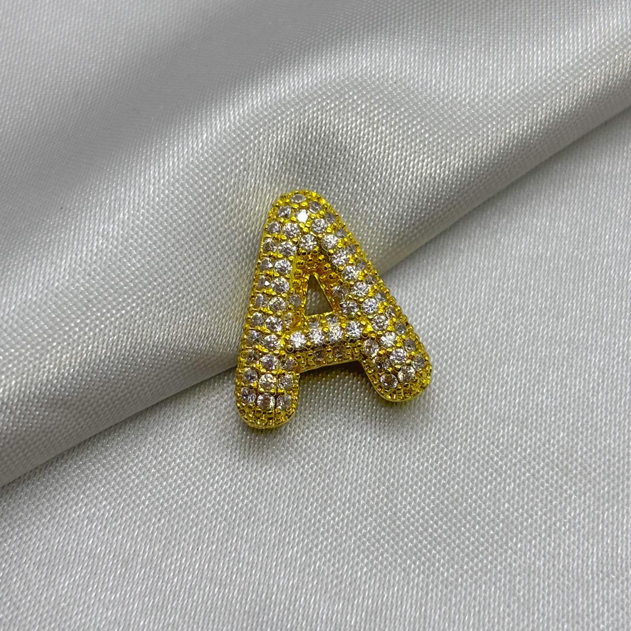 #DOL133 - Dije Letra Inflada Abecedario Con Piedra Zirconia Oro Laminado 18K - LA030/