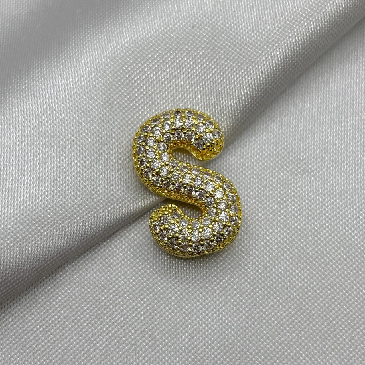 #DOL133 - Dije Letra Inflada Abecedario Con Piedra Zirconia Oro Laminado 18K - LA030/