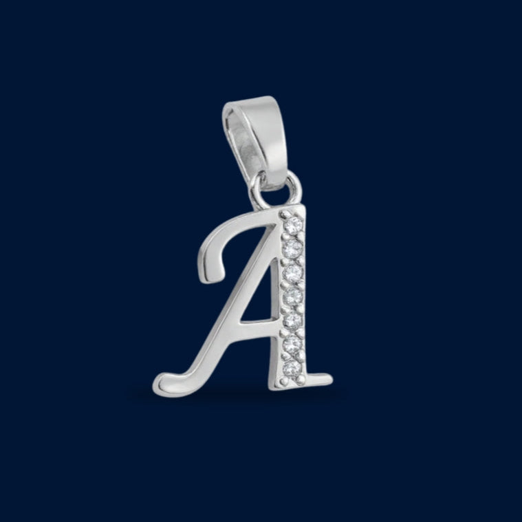 #D561 - Dije Letras Con Zirconia Plata- B09/1.5