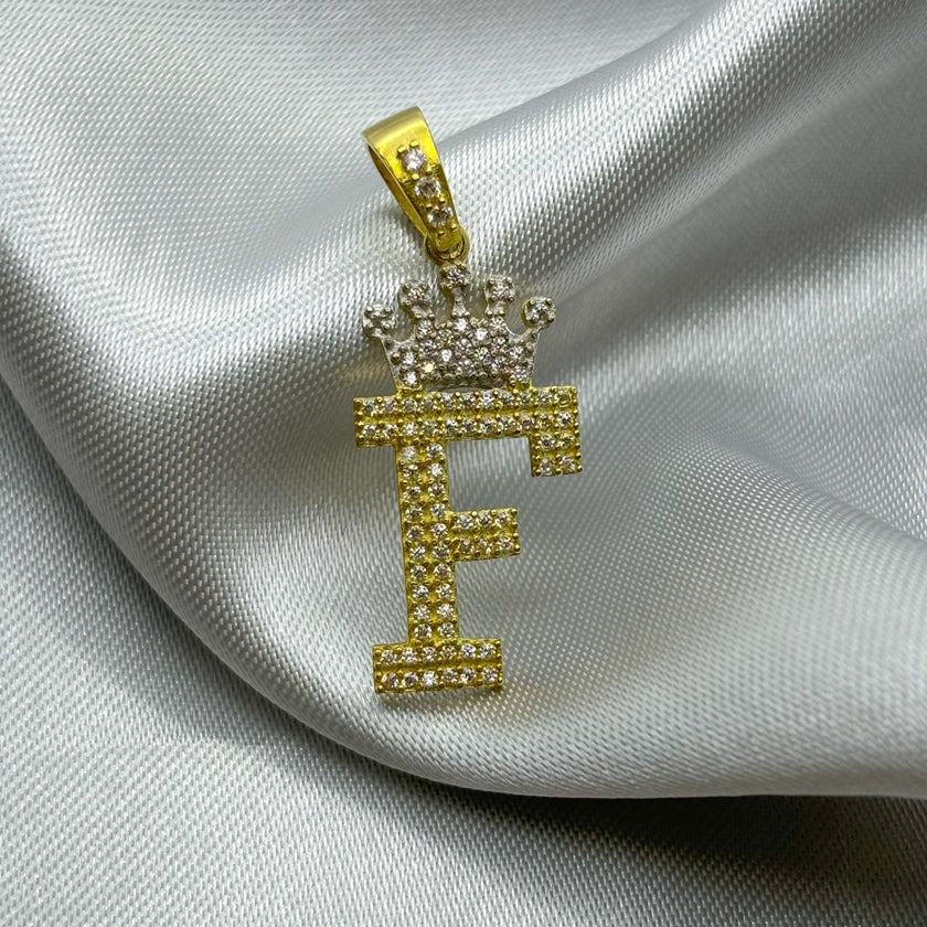 #HE163 - Dije Letras De Oro 10k - H04/3.5