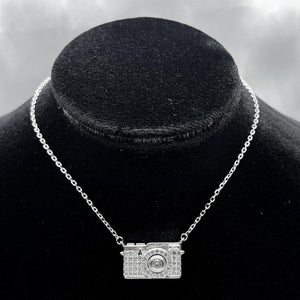 #G149 - Gargantilla Cámara Con Piedra Zirconia Plata - IP4.1