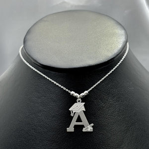 #G167 - Gargantilla Letras Graduación Plata - A18/2.5