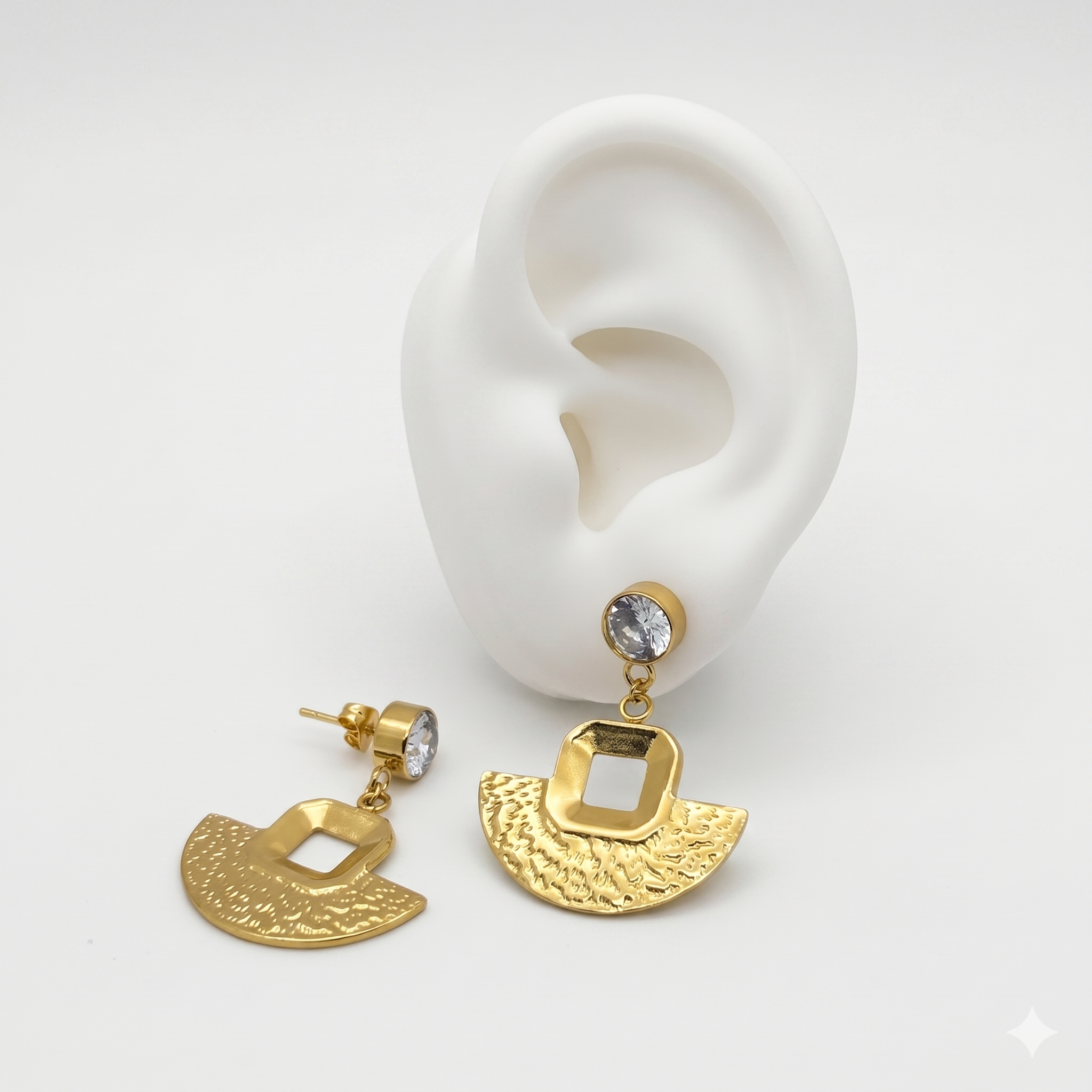 #ARL176 - Aretes Con Piedra Zirconia De Oro Laminado 18k - LA030/