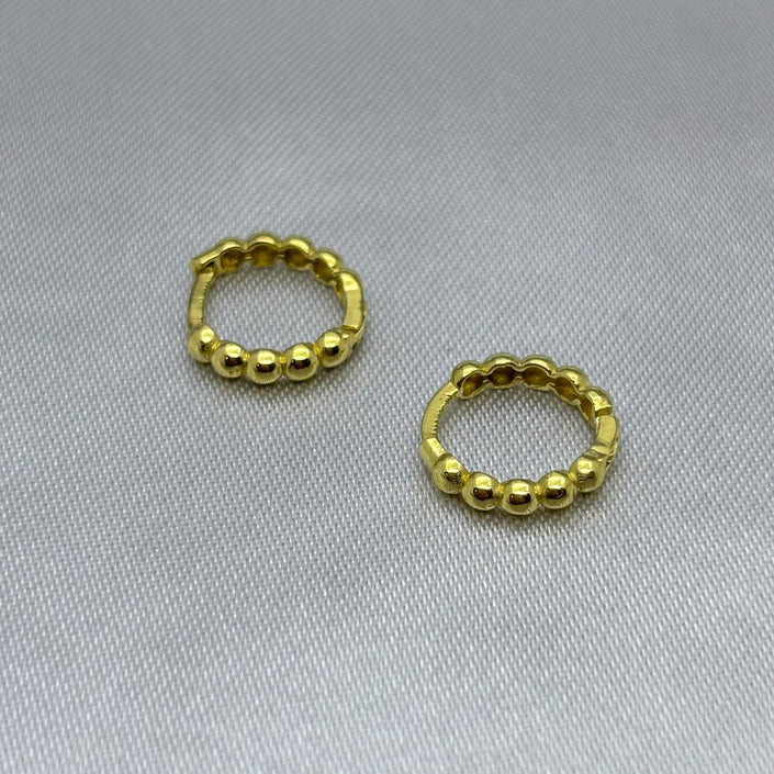 #H10106 - Huggie Bolitas Oro 10K - I04/1.1
