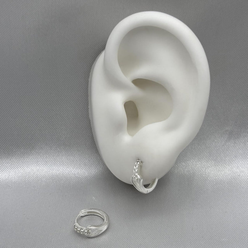 #H147 - Huggies Con Zirconia Plata - LL2.0