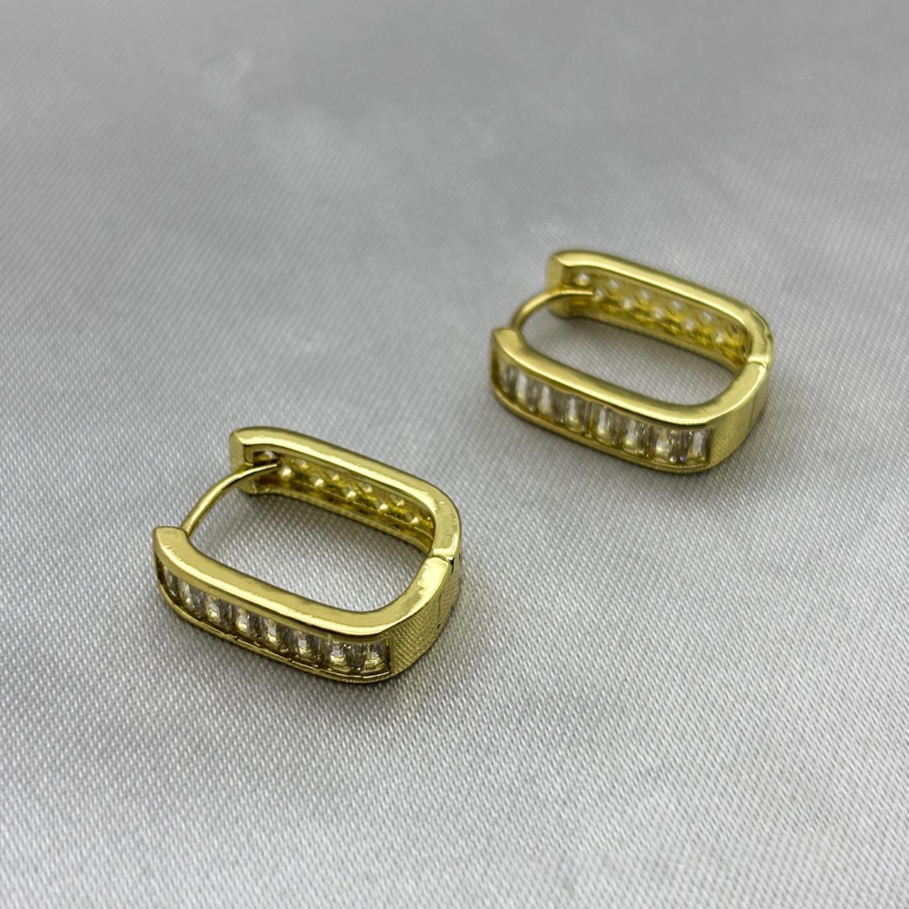 #HOL162 - Huggie Cuadrada Con Zirconia Oro Laminado 18K - LA035/