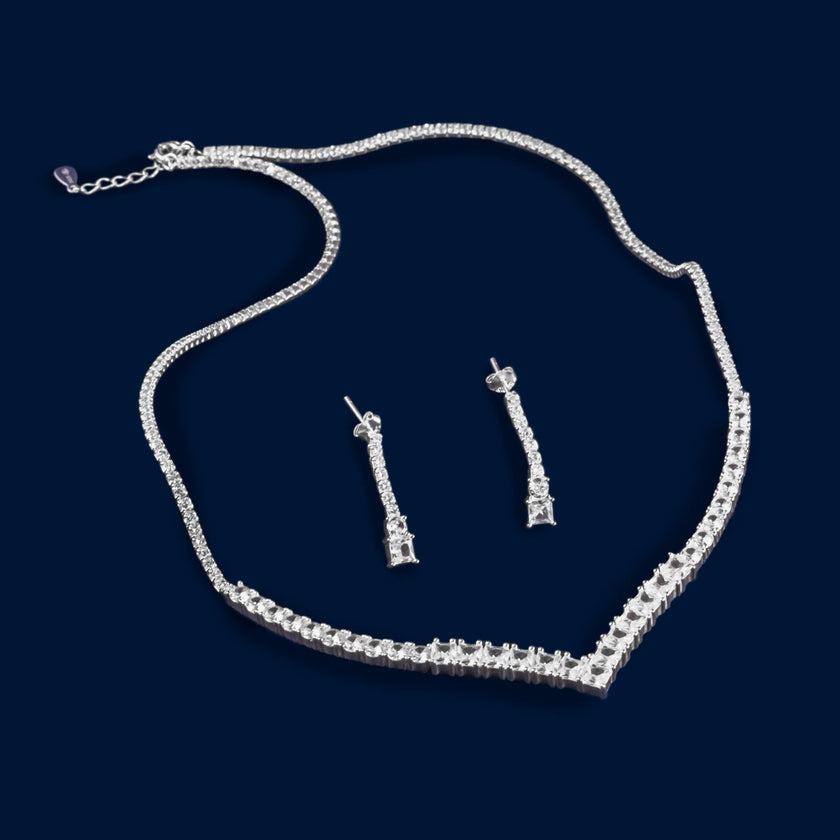 #J104 - Juego De Gargantilla Y Aretes Con Zirconia  Plata - B11/20.8