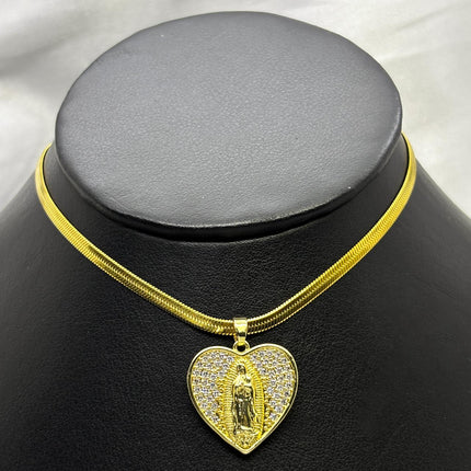 #GOL144 - Gargantilla Corazón Virgen De Guadalupe Con Zirconia Oro Laminado 18K - LB035/
