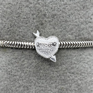 #PAN479 - Charm Corazón Flechado Plata - B11/3.3