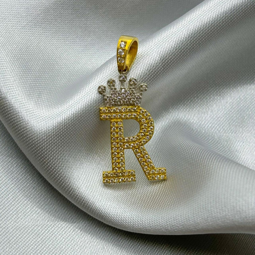 #HE163 - Dije Letras De Oro 10k - H04/3.5