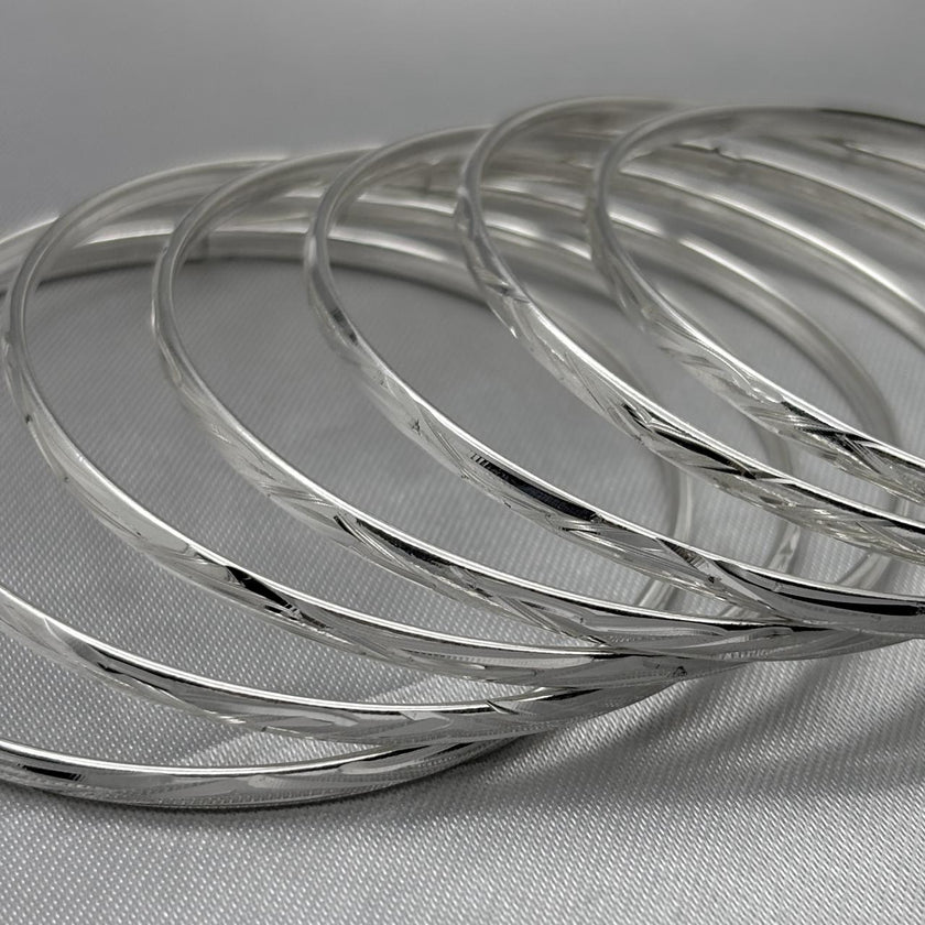 #SE103 - Semanario Circular Diamantado Aleatorio Terminado Almendrado Plata - A07/22.7