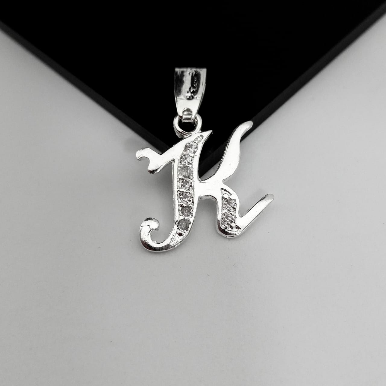#D116 - Dije De Letra Con Zirconia De Plata - A10/1.2
