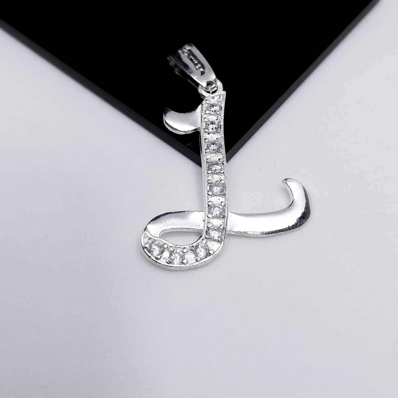 #D106 - Dije De Letra Grande Piedra Zirconia Plata - A13/2.2