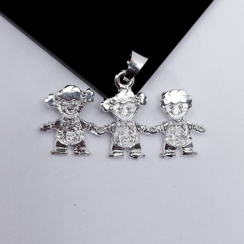 #D226 - Dije De 3 Niños o Niñas - A07/2.8