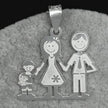 #D369 - Dije Familiar - Mamá, Papá y Niña o Niño - B19/2.0